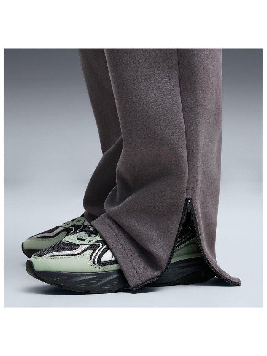 Puma Ανδρικό παντελόνι φόρμας Tech Oversized Pants